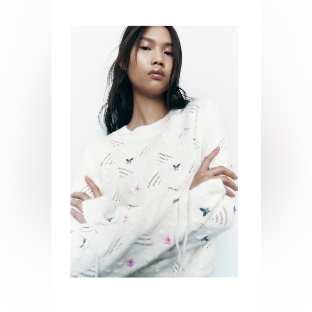 Zara floral knit sweater🌸 size M Brand New 🌸